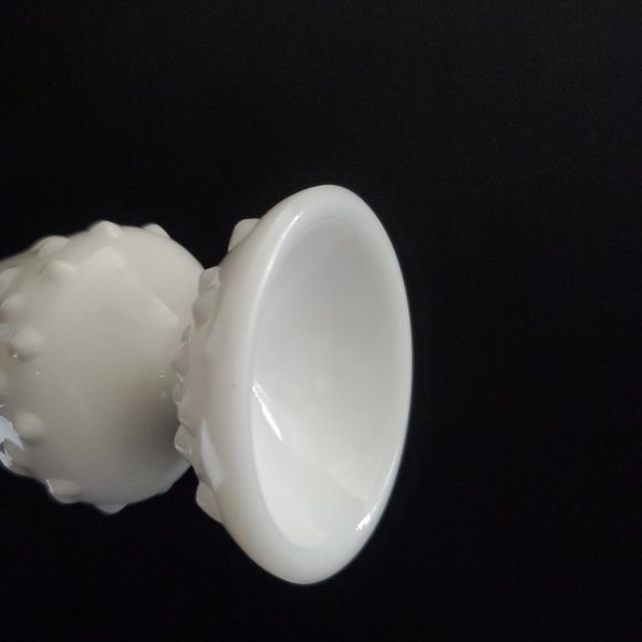 Vintage Collectible Milk Glass Swung Vase Pedestal Stem Bud Vase Hobnail Detail - Picture 8 of 8